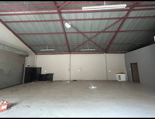 125M² WAREHOUSE TO LET IN DELAREY